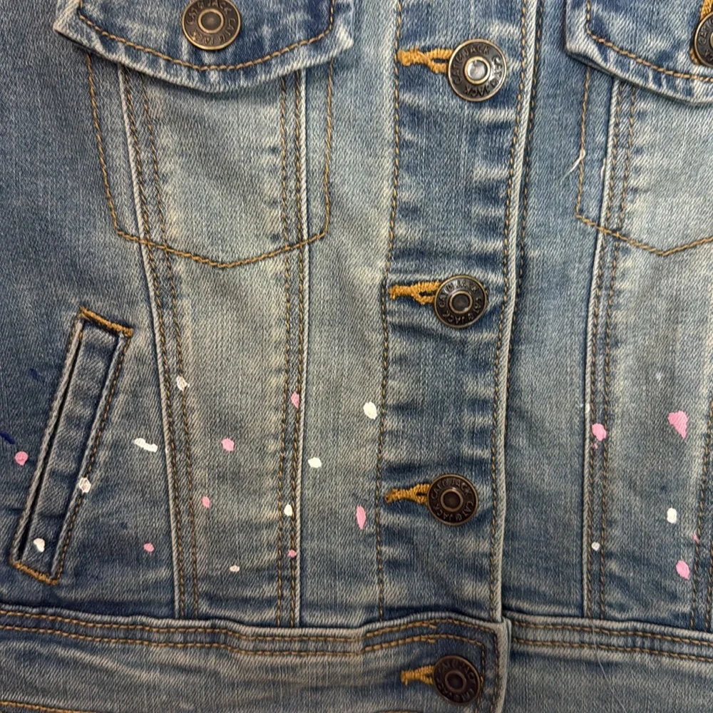 Girls Denim jacket Cat Jack Blue Snaps With Design Dots Embroidered Size 6-6X